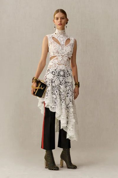 Look 3
